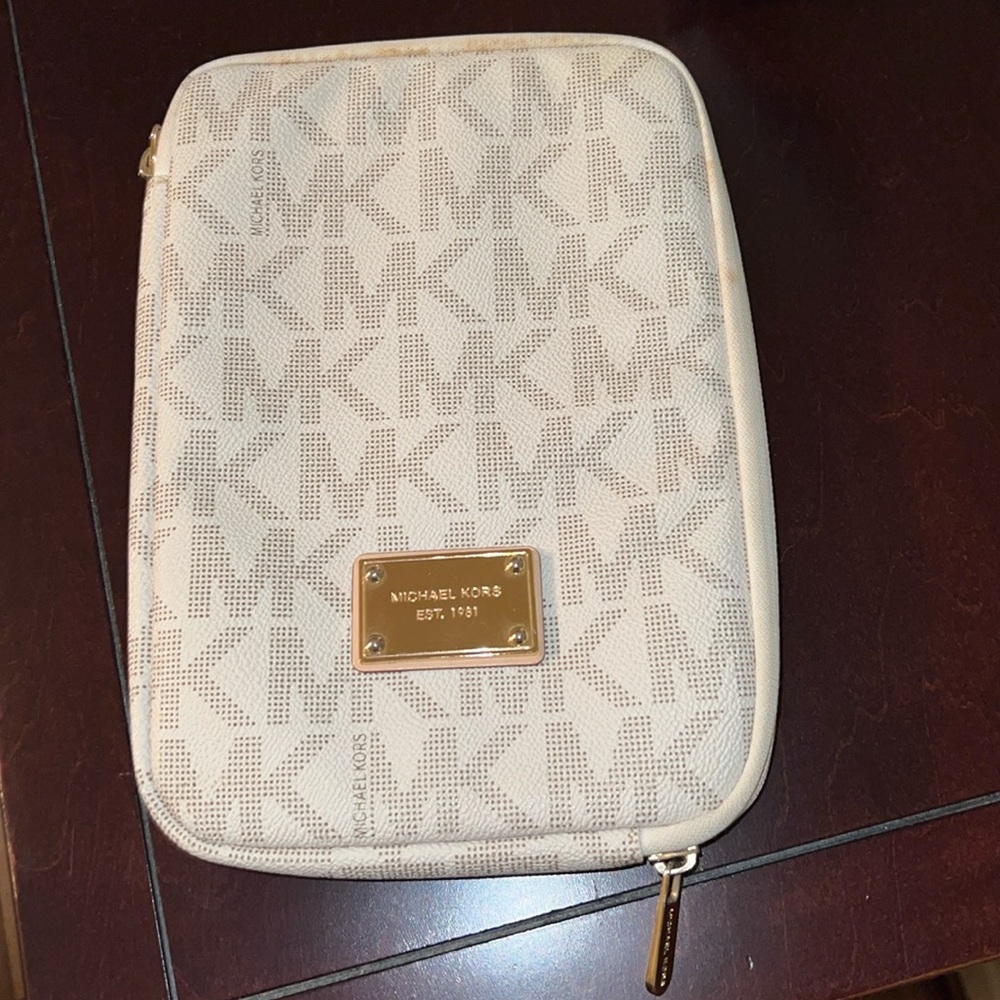 MICHAEL Michael Kors tablet case